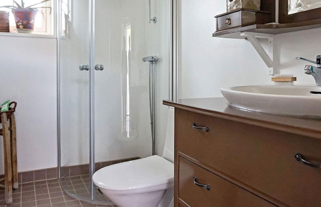 2 Person Holiday Home in Rimforsa - Foto 7