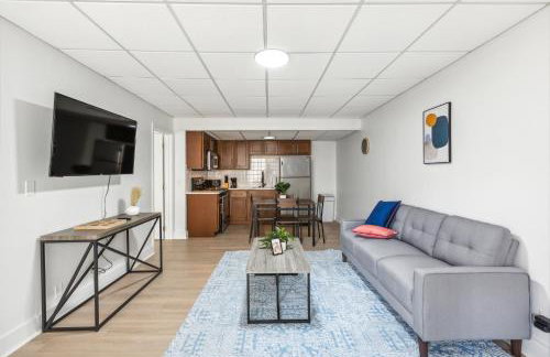 East 116 I Corporate 1Bd Suite in Rochester I Gym - Foto 2