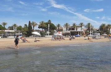 50 m de la plage! Proche du centre ville! Piscine! Vue sur mer et montagnes! Wifi! 2 vélos à disposition! - Photo 44