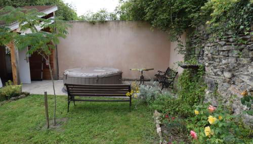 Charmante maison à Souvigny avec jacuzzi - Foto 2, Garden