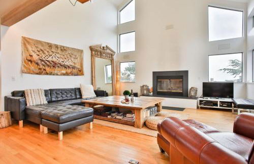 Northern Lights! Hot Tub!! Game Room!! Expansive and Spacious!! - Foto 6