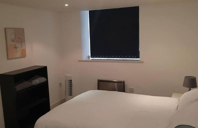 Comfy 1-bed Apartment in Huddersfield - Foto 7