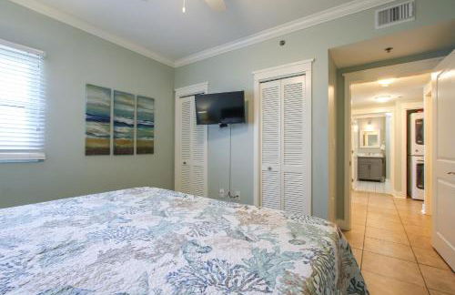 Gorgeous Overlooks The Courtyard in Classic Coastal Style Waterscape C400 - Foto 22