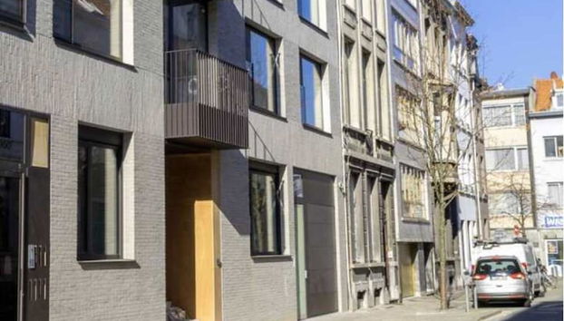 Spacious 3BR 2/5 BA Near Diamond District by Oneluxstay - Foto 3, Camera