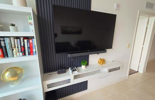 Luxury 2BR in Downtown Fort Myers Pool & Terrace - Foto 13