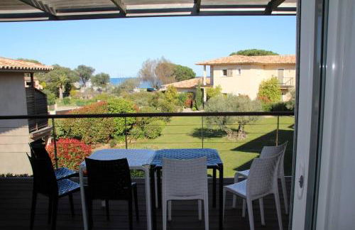 La corse les pieds dans l'eau - Foto 17