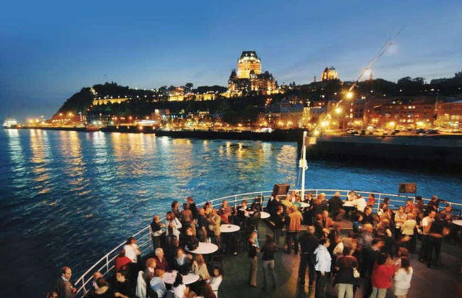 Balade de nuit en bateau à Québec - Foto 6