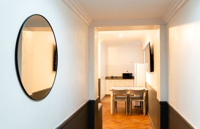 Moreno 820 by DOT Suites - Photo 26