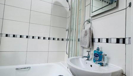 Peaceful City Centre Retreat at Great location and Easy Access - Foto 5, towels, Shower