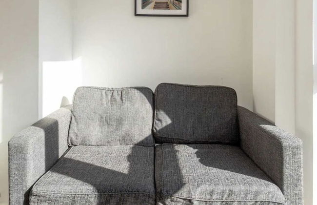 Bright & Airy 1 Bedroom Apartment in Trendy Peckham - Foto 10