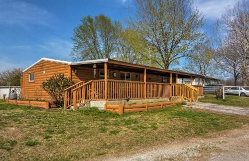 Bartlesville Cabin with Pool, Hot Tub and Trampoline! - Foto 25