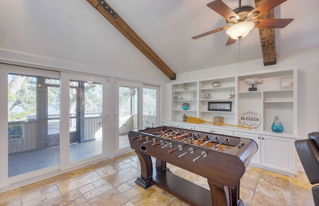 Blackwater Bay Hideaway by Avantstay Waterfront, Pool, Dock, Hot Tub - Photo 13