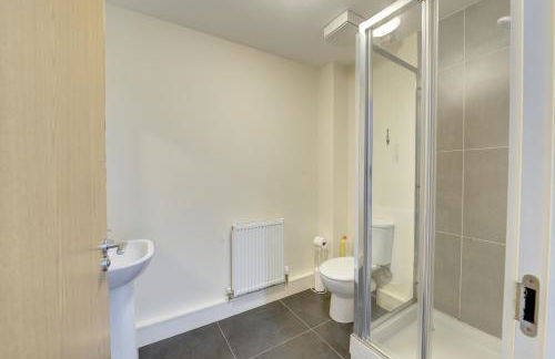 Modern Comfort, 2BR, Ensuite, Parking - Foto 34
