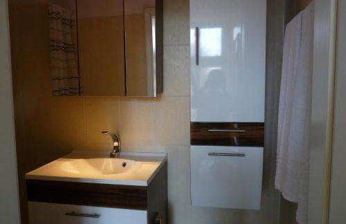 farbenfrohe,ruhige Ferienwohnung - Photo 5