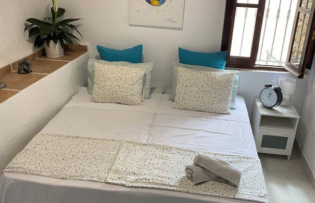 Captivating 3-bed Villa in Antas - Photo 3