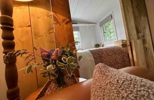 Cornwall Woodland Shepherd's Hut with Hot Tub - Deirdres Hut - Foto 55