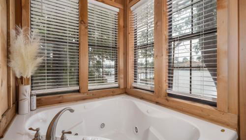 Liams Lodge-Peaceful Cabin Panoramic Lake Views - Foto 5