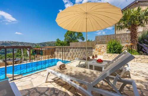 Villa Cocoon - Vacation Home with Heated Pool & Garden - Foto 17