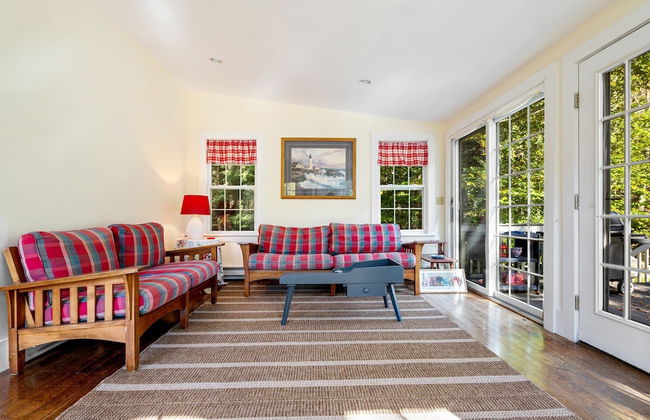 Nanas Hideaway 2 BDR Charmer! - Photo 17