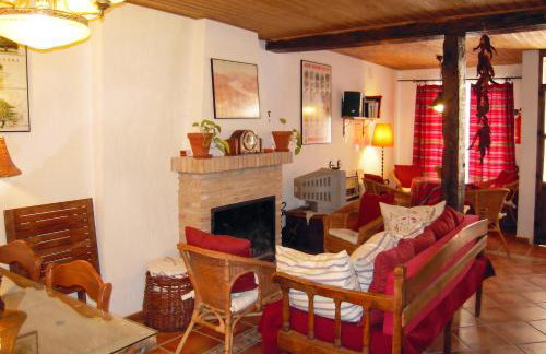 Spacious House in Hornos with Mountain View - Photo 14