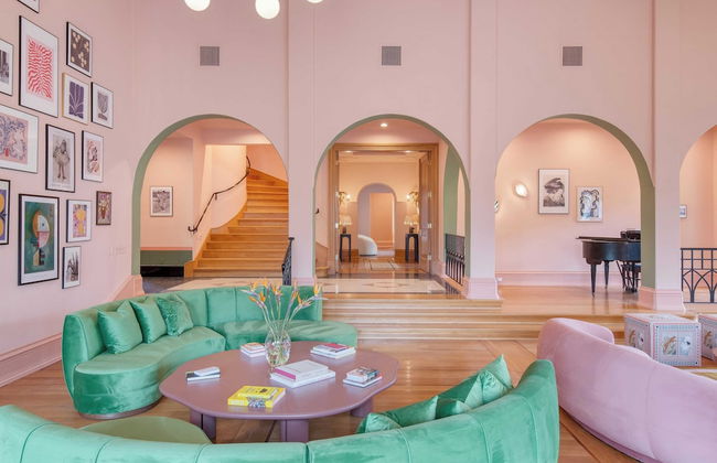 The Pond Estate by Avantstay Maximalist Designer Compound w/ 2 Casitas, Indoor + Outdoor Pools, Tennis Court, & Gorgeous Mountain Views 12k Sqft - Foto 16