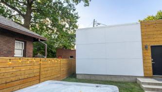 Modern Fountain Square Mansion with Hot Tub & Rooftop Patio- Family Friendly - Foto 2