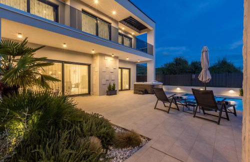 Luxury Villa Diana with heated pool and jacuzzi - Foto 3