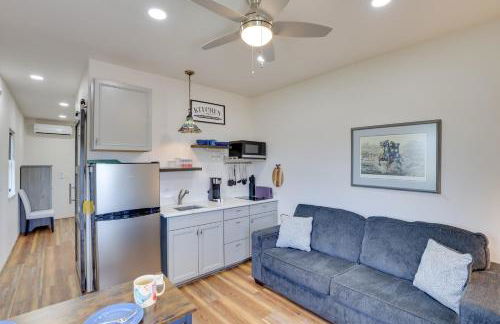 Trail Access and Scenic Views! Rural Hot Springs Gem - Foto 1