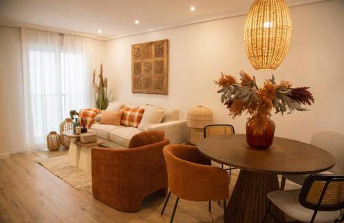 Hidden Gem GRAN TEATRO FALLA SUITES by ApartmentsinCadiz - Photo 12