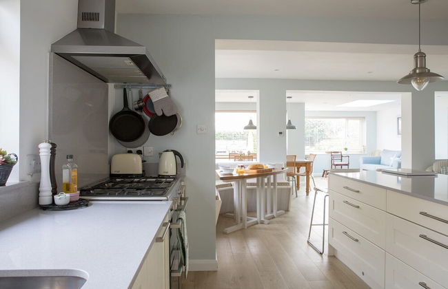 Tranquil Family Retreat 5 min to Beach Garden - Photo 66