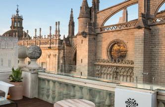 Puerta Catedral Suites - Photo 57