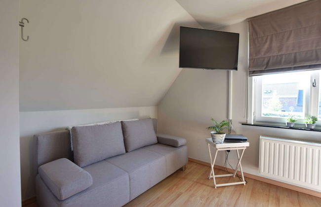 Tasteful Mansion in Lichtervelde with Hot Tub - Photo 26