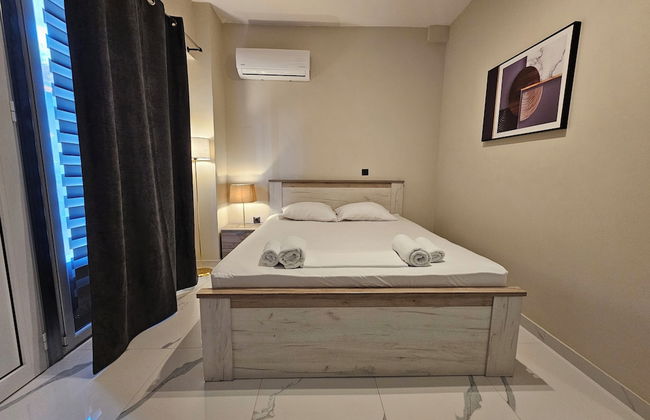 Lemon Tree Suites Near ATH Airport - Photo 10