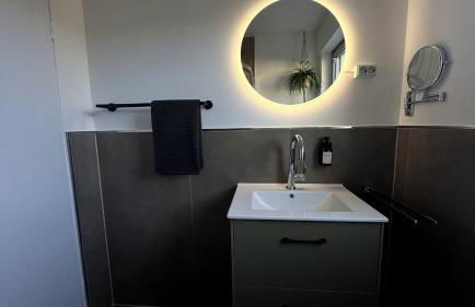 Cozy Apartment with Balcony I free Parking I WiFi - Foto 14