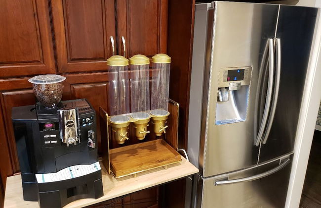 LUXE Retreat at 8050 Kaymar Dr. - Photo 53