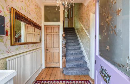 Traditional 3-Bed Property in Pontcanna with Parking - Foto 11