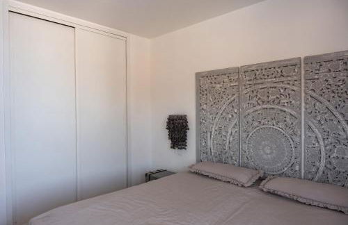 Private apartment with stunning ocean views and sunset. - Photo 56