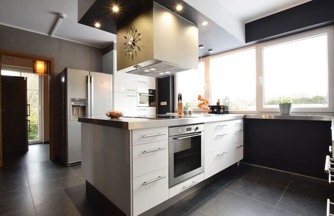 Luxurious Cottage in Libin Region With Sauna - Photo 13