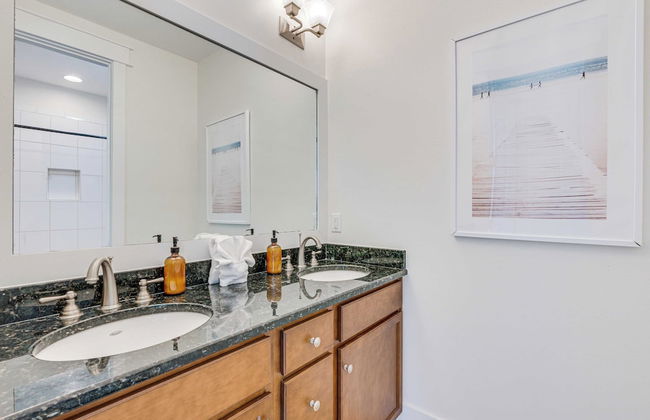 Pearl by Avantstay Idyllic Seaside Getaway w/ 2 Large Decks & Lush Garden - Foto 30