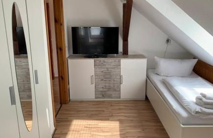 Schöne möblierte Dachgeschosswohnung in Fürstenwalde - Photo 3