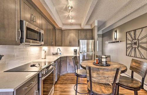 Steps to Ski Shuttle! Frisco Condo with Indoor Pool - Foto 5