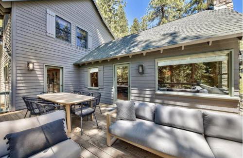 Cozy Designer Decorated Cabin Near Slopes Fireplace Peekaboo Lakeview - Foto 4