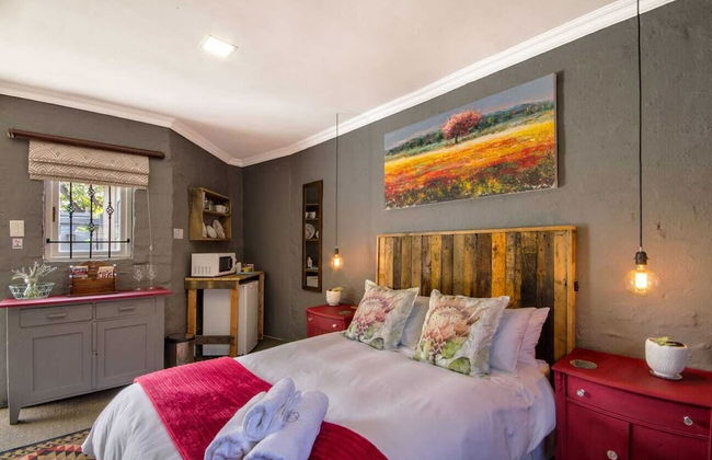 The Minimalist - Photo 6