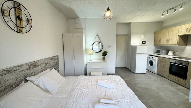 Seaside Larnaca Makenzie- 50m to Beach - Foto 3, Habitación