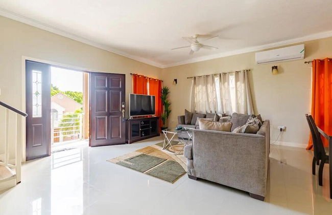 Modern 2br House W/pool and Sea View in Ocho Rios - Photo 12