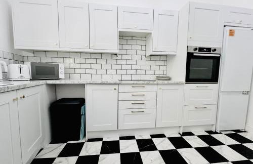 Flat 3 Marine Parade House, 1 East Cliff - Next to Dover Port, White Cliffs, Beach, Castle - Foto 22