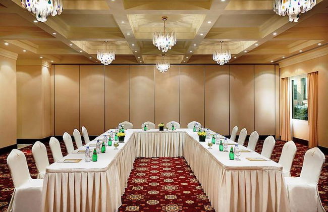 City Seasons Suites (EX Pearl City Suites Hotel) - Photo 26