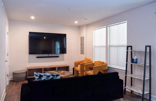 New LUX home close to DC and Metro - Photo 28