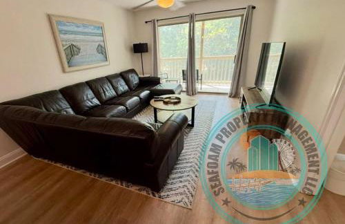 2Br 2Ba Condo on Golf Course - Foto 6