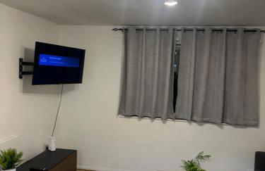 Maya-Ama Cosy 2 Bedroom Flat Near Lakeside Shopping Centre And Grays - Foto 10